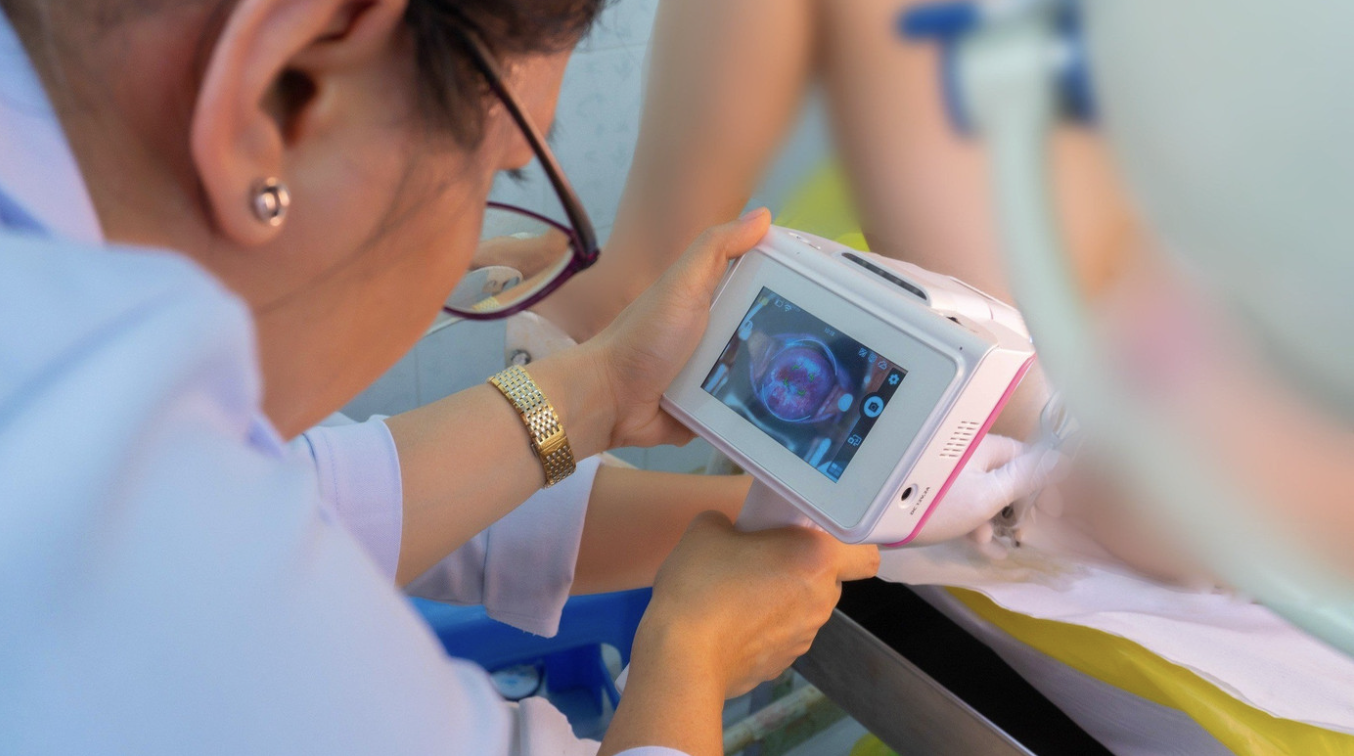 Bệnh viện đầu tiên tại Việt Nam tầm soát ung thư cổ tử cung bằng trí tuệ nhân tạo